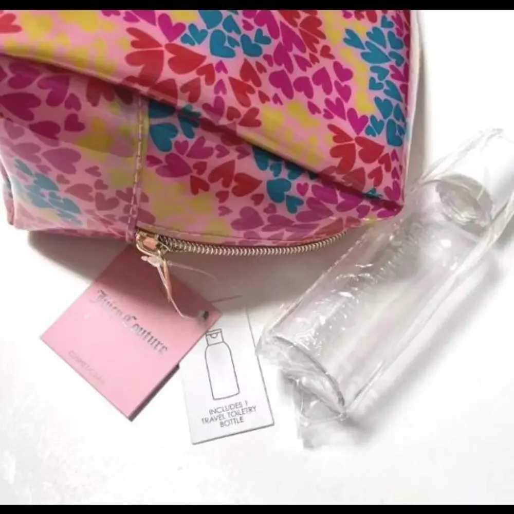 NWT JUICY COUTURE Cosmetics Vinyl Makeup Bag with Multi Hearts (JCXX025)